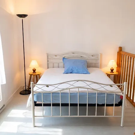 Maison De 2 à *