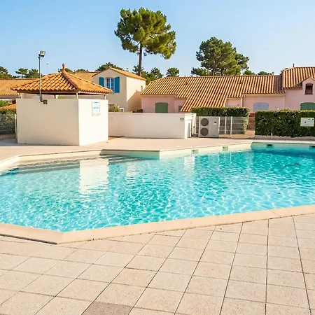 Maison De 2 à Hébergement de vacances *